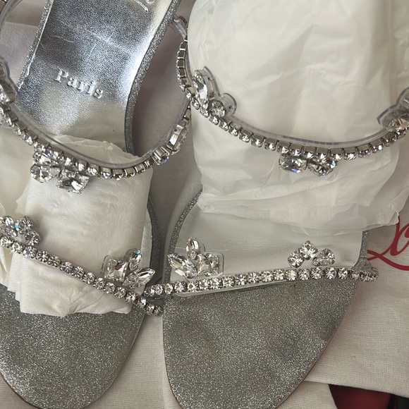 Authentic CL Red Bottoms with lots of Class to add to any look - Picture 5 of 11